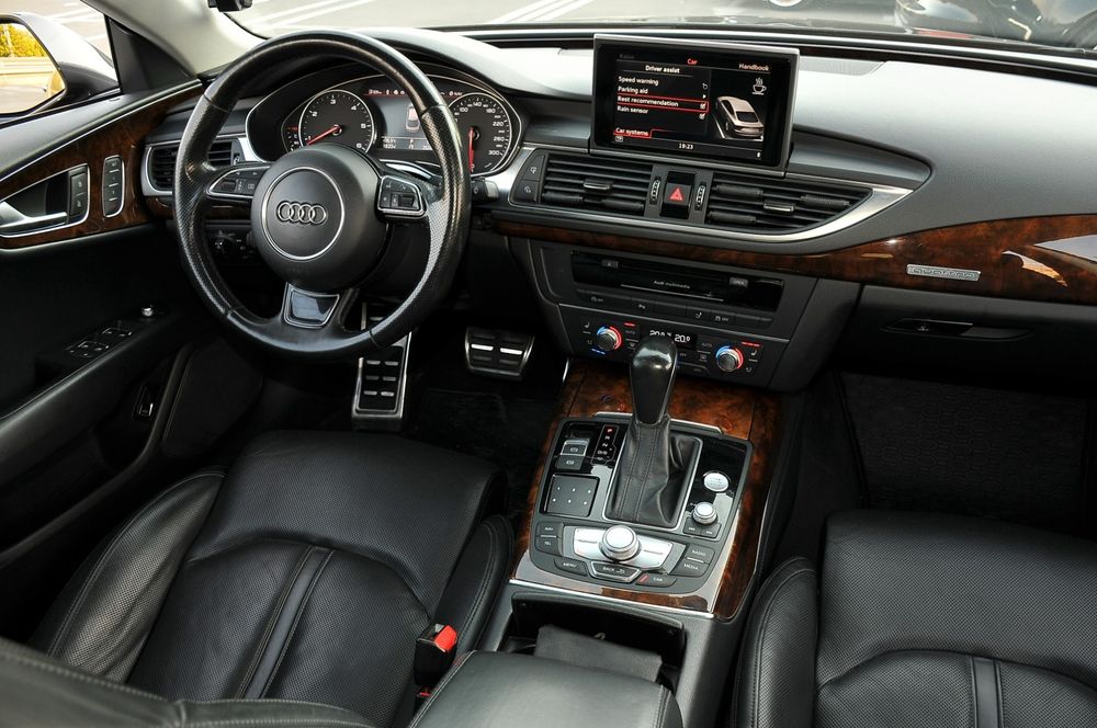 Vand Audi A7 anul 2015