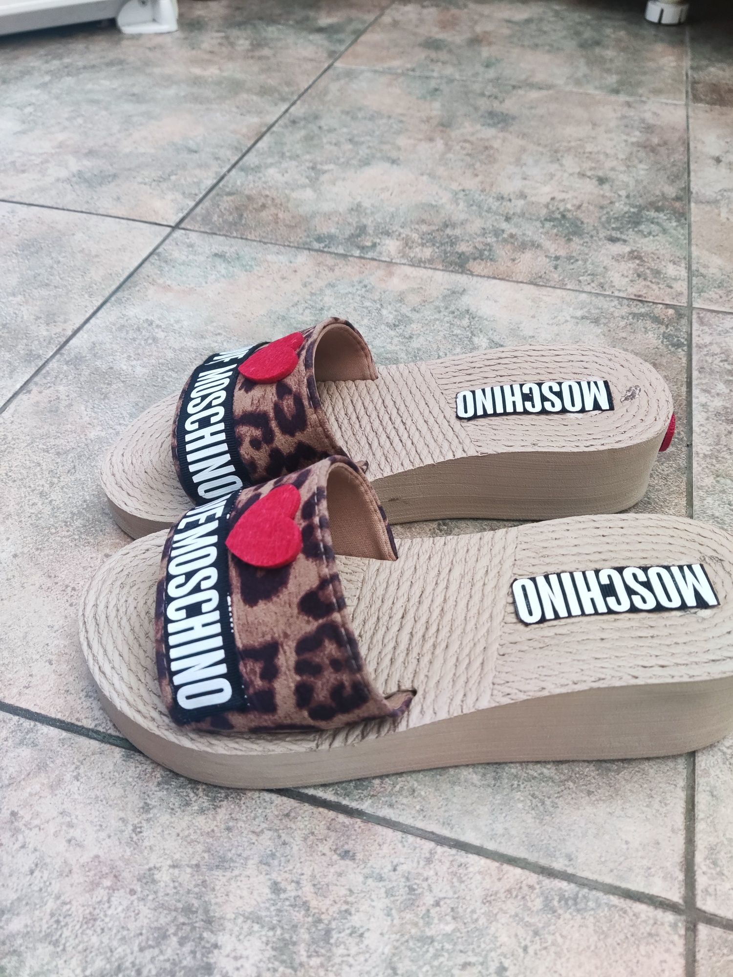Moschino дамски чехли
