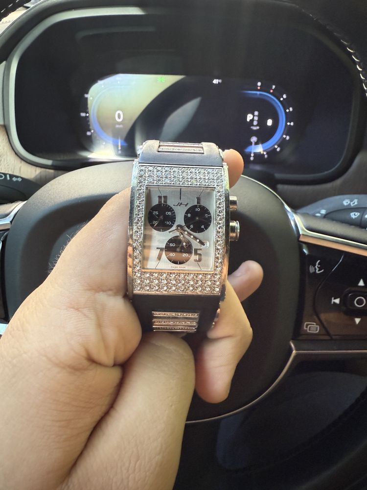Часы Jorg Hysek Diamond Chronograph