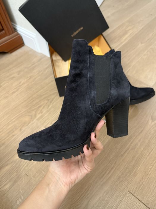 Продам ботильоны на каблуке