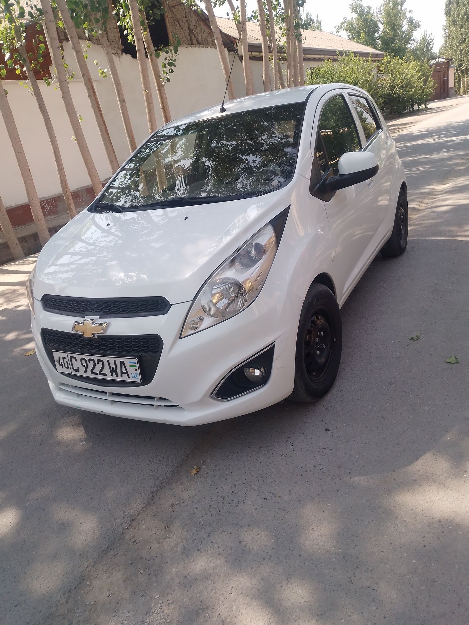 Chevrolet spark...