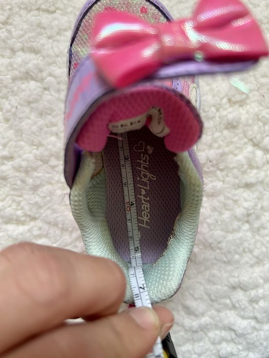 Skechers светещи маратонки