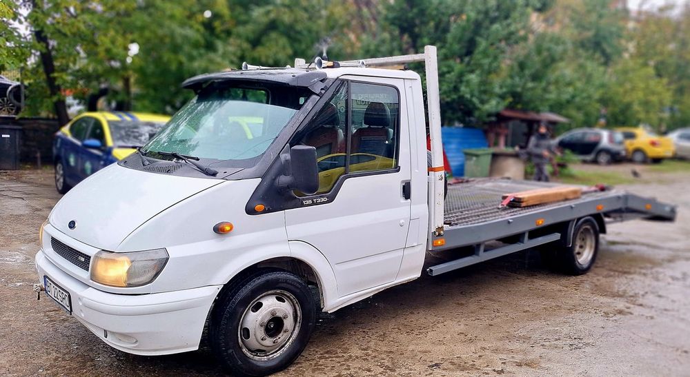 Vând schimb autoplatformă ford transit