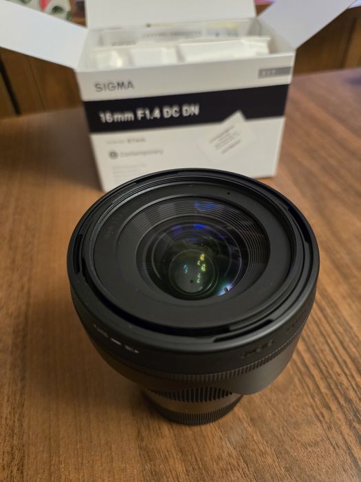 Obiectiv Sigma 16mm F1.4 DN Sony E + Filtru Sigma WR Protector