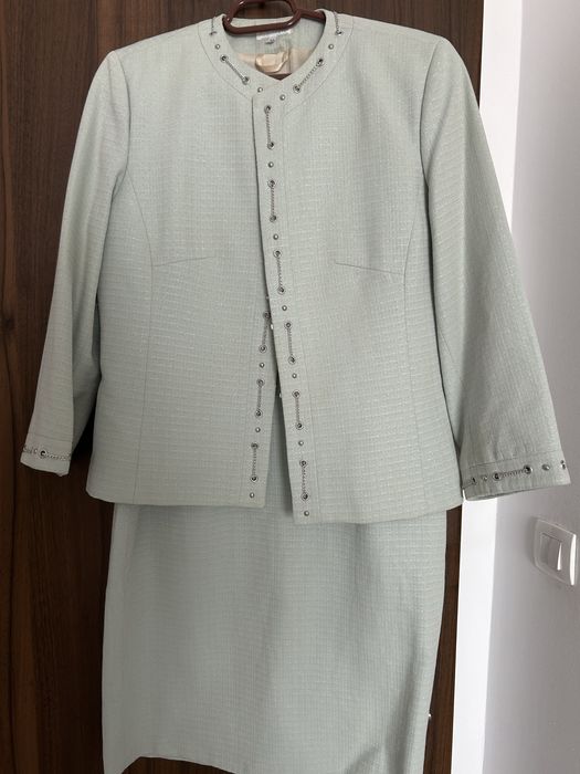 Vand costum Guara marime 38