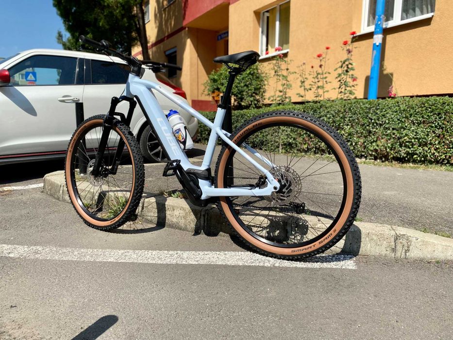 Vând Bicicleta Electrica CUBE REACTION HYBRID PRO 750