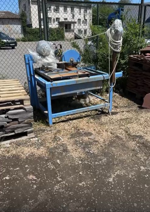 Станок для резки плитника, плитки , гранита