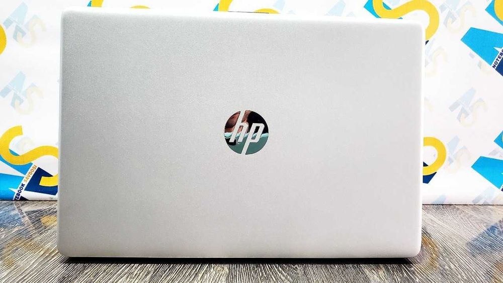 Noutbuk HP Laptop 15