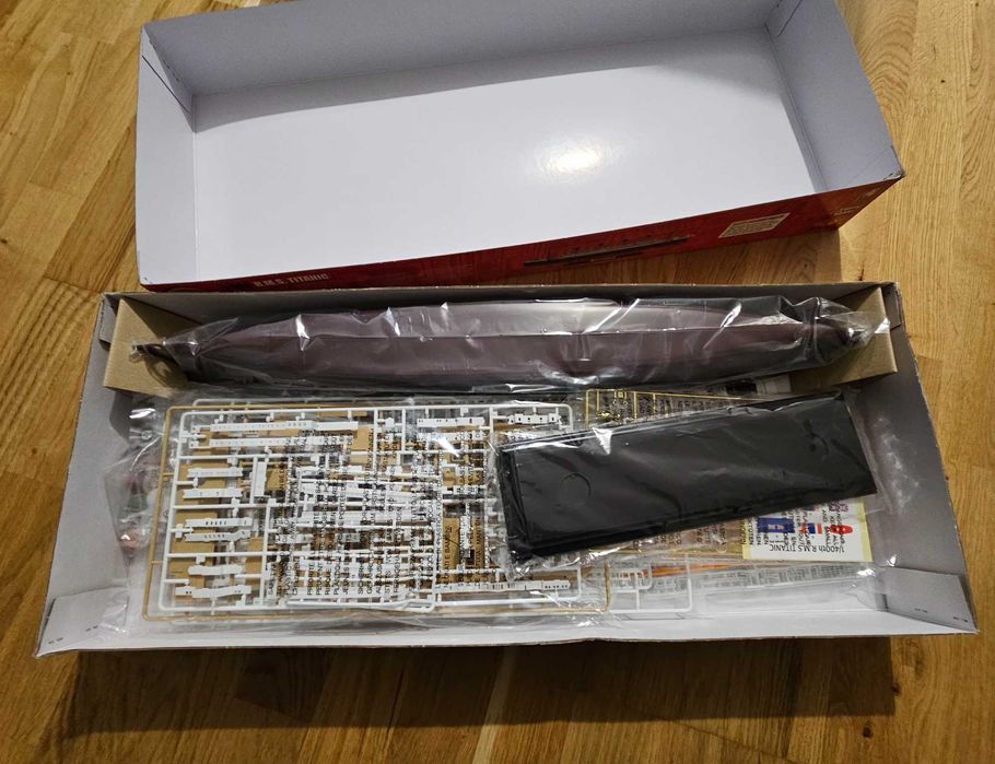 Titanic модел за сглобяване на Airfix мащаб 1:400