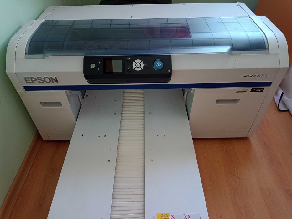 Принтер Epson SureColor F2000 за печат върху текстил