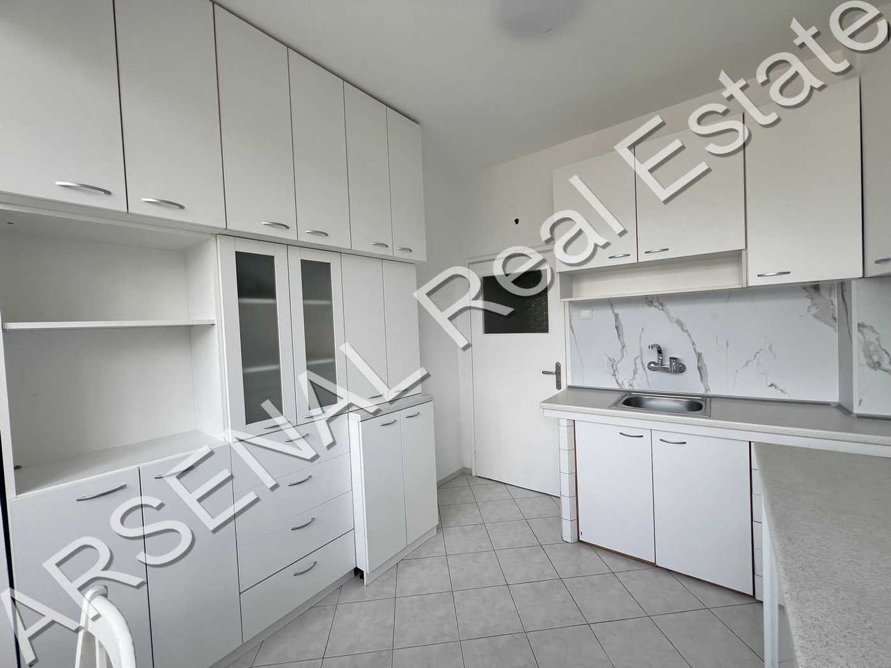 Дава се под наем Двустаен апартамент в София, Център - 95 кв.м за 480 € - Снимка #7