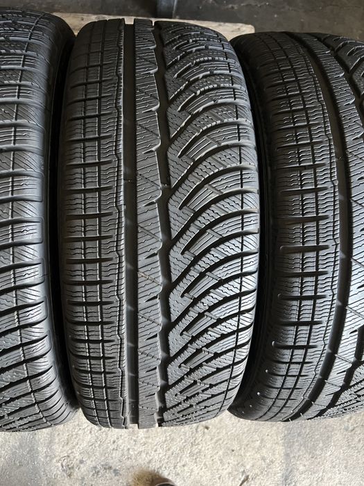 4 anvelope de iarna 225/45/18 Michelin 6.5-7 mm!