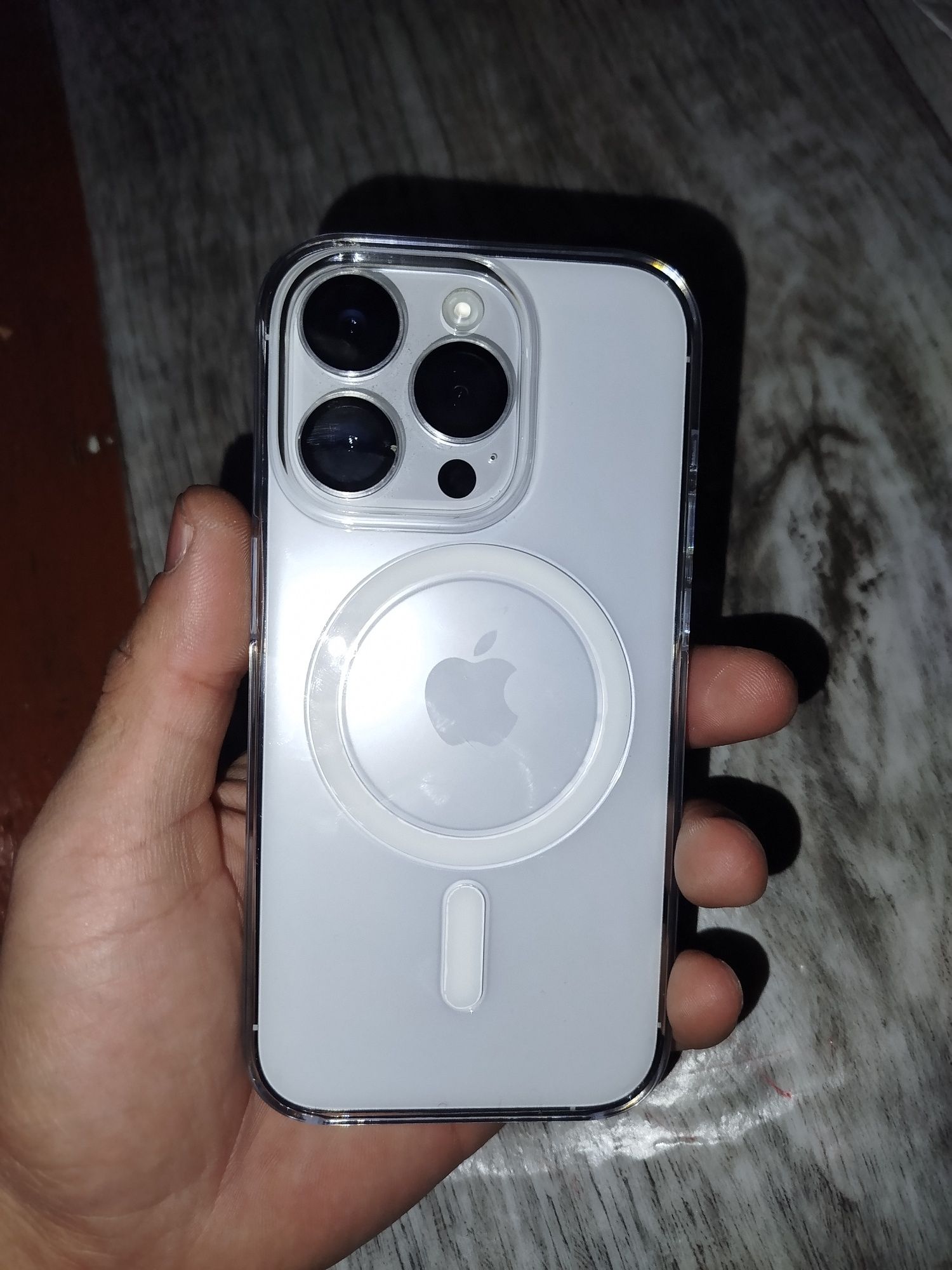 Iphone 14 pro  telefon