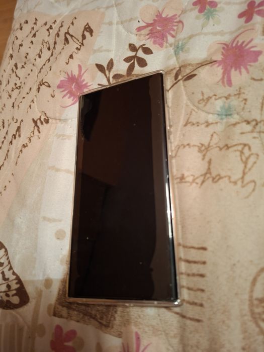 Продавам Samsung s23 ultra (като нов)256гб