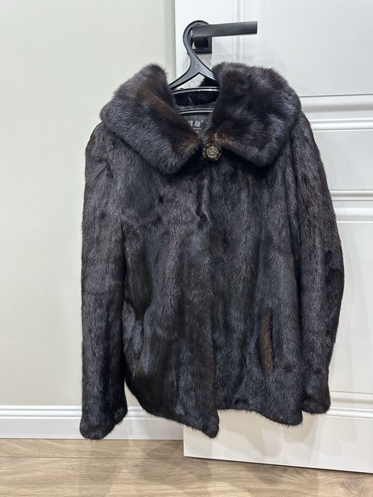 Продам норковую шубу