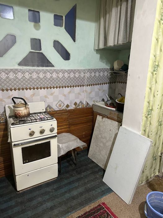 Ижарага 1/9/9 Кадышева базар 1 комнатная срочно в аренду 1 хонали