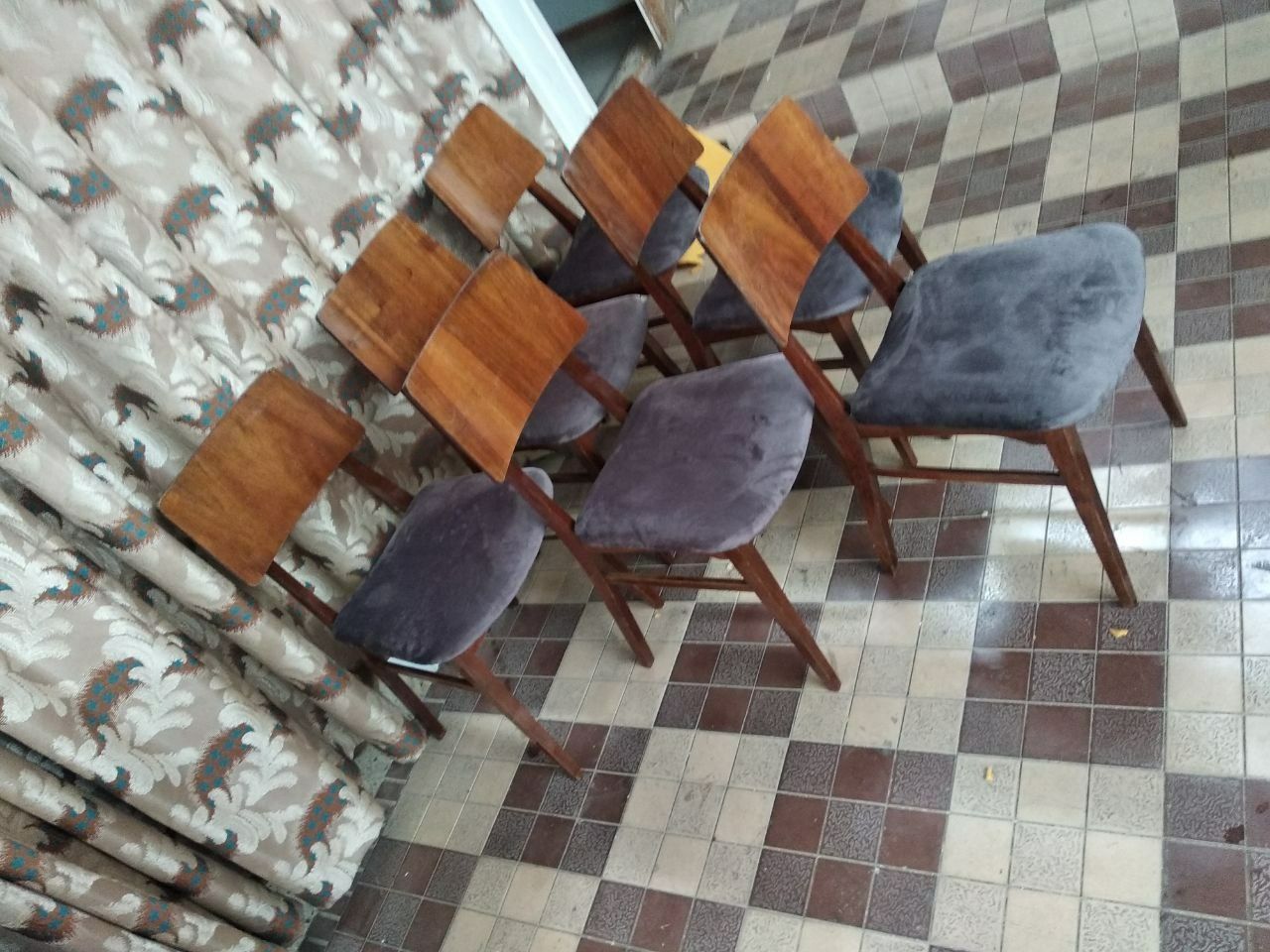 Stul  restavratsiya.