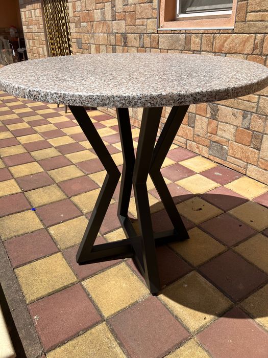 Маси трапезни  за градината