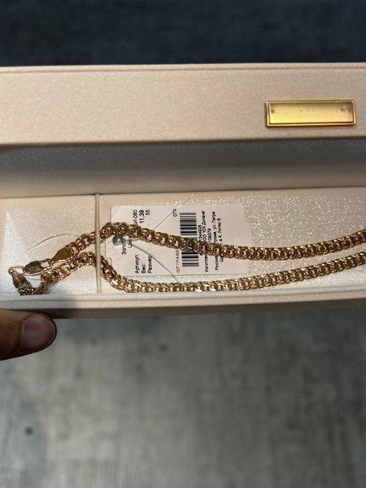 Продам золотую цепь