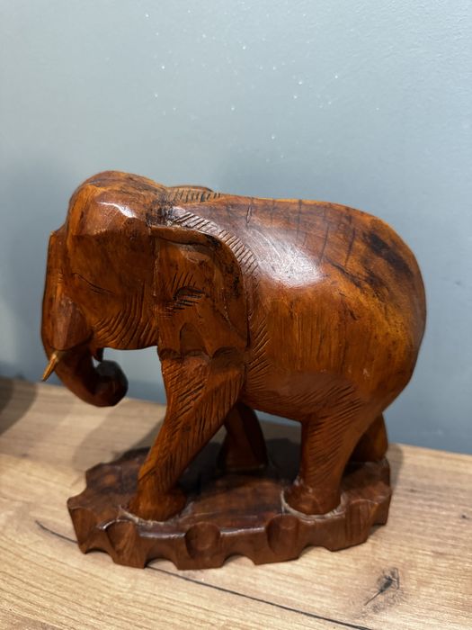 Ръчно изработени дървени фигури на слонове – комплект от 4 броя