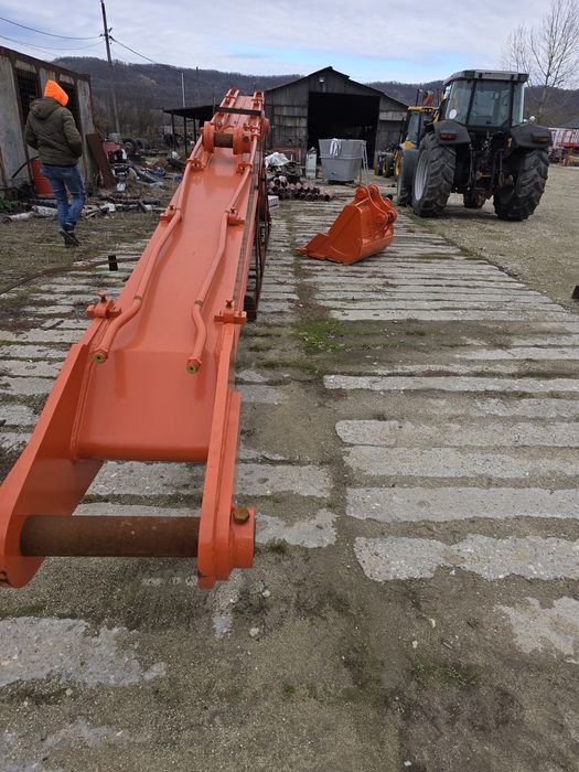 Vand Brat Excavator Lung Hitachi (long reach)