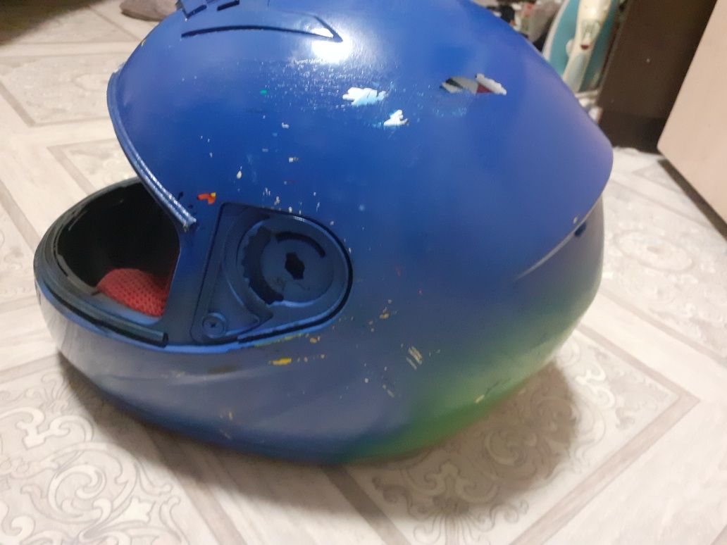 Продам каску для мопеда