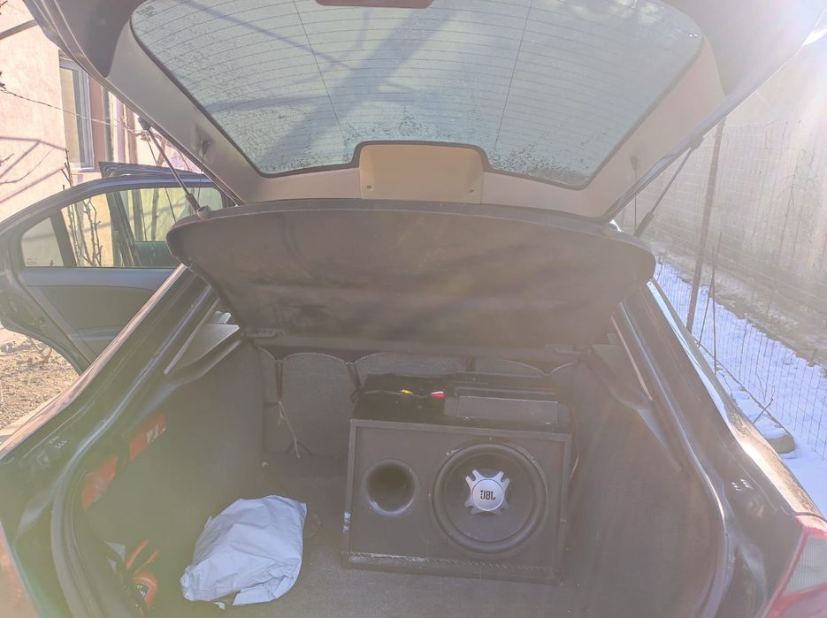Vând subufar și statie auto
