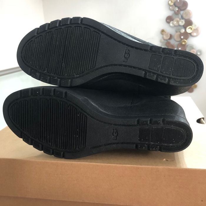 Ugg originale cizme femei piele întoarsă mărime 37 nepurtate