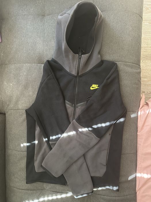 Оригинален nike tech fleece