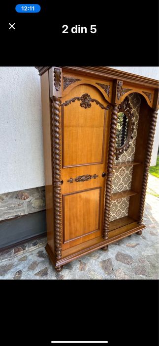 Cuier hol lemn spiralalat antic cu usa culisanta !