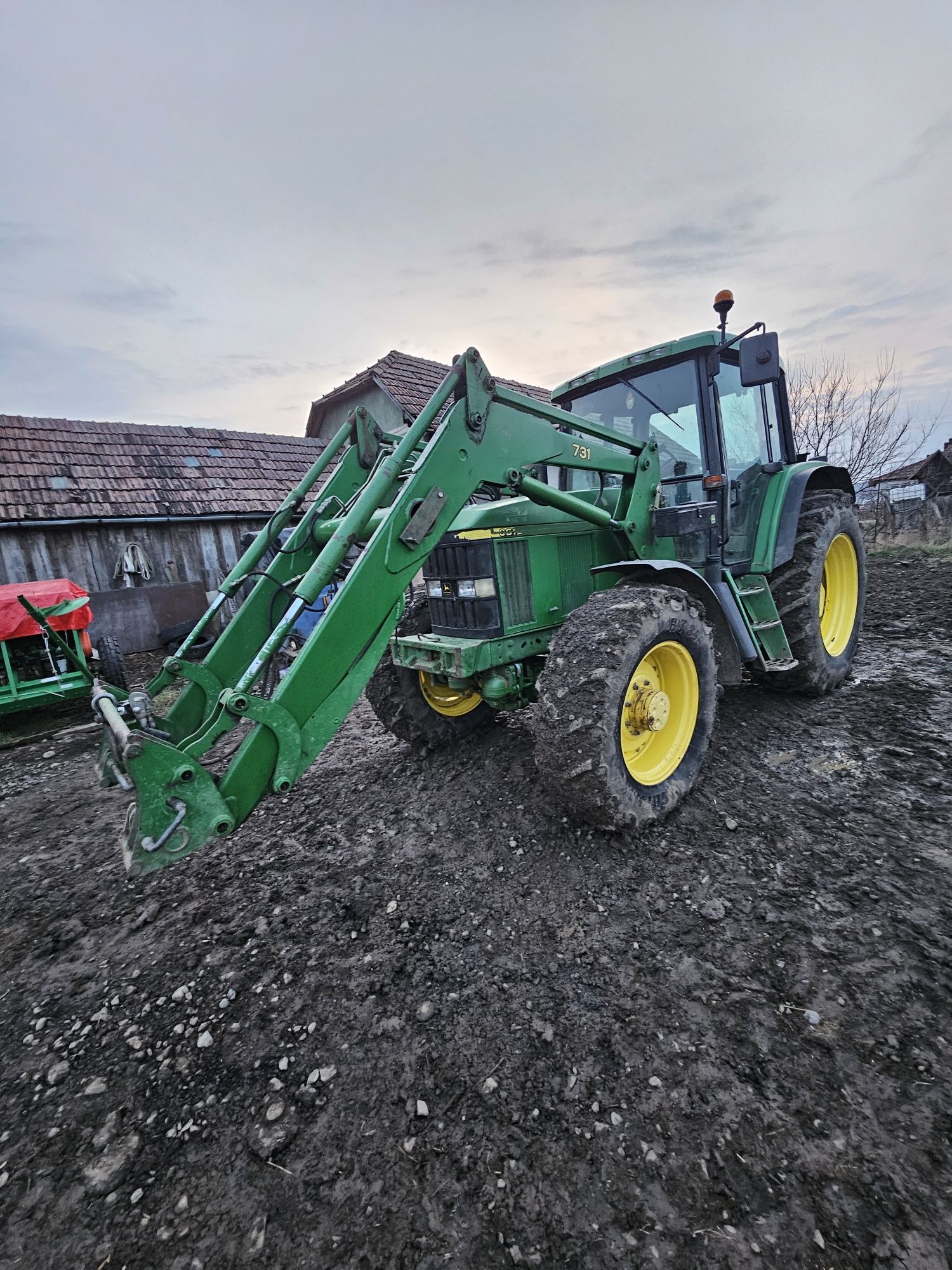 Tractor John Deere 6610 cu incarcator frontal