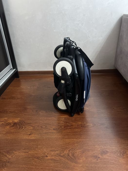 Продам детскую коляску YoYo 2/1 б/у