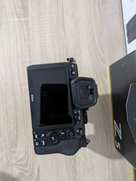 Aparat Foto Mirrorless - Nikon Z5