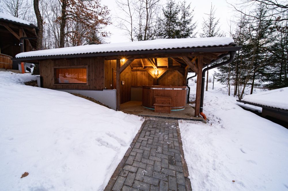 Inchiriez casa la cheie