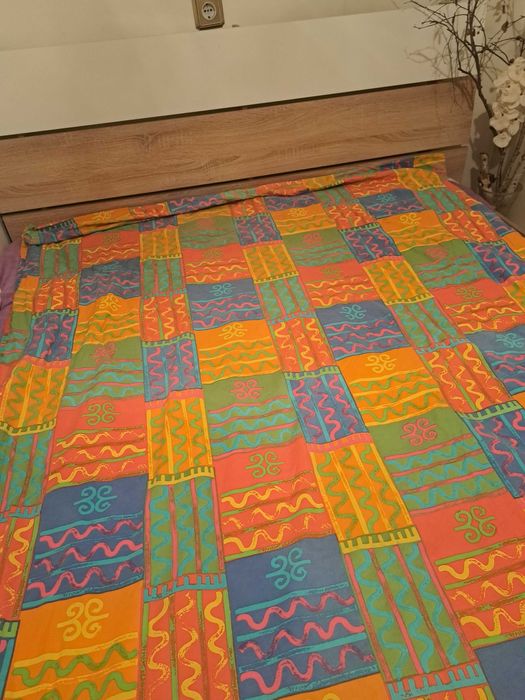 Спалня практична и красив дизайн