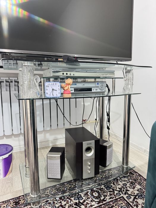 Подставка для телевизора