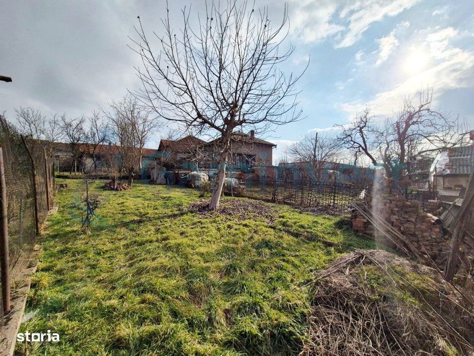Gaminvest-Casa pe 2 nivele,la rosu,zona strazii Izvorului,Oradea V4072