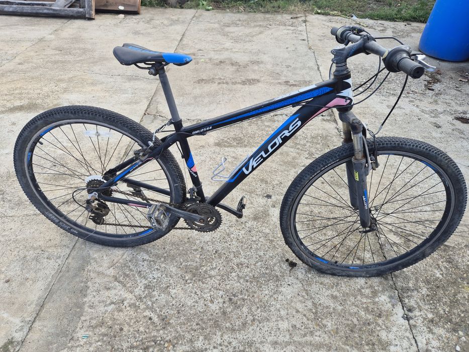 Vând bicicleta marca Velors