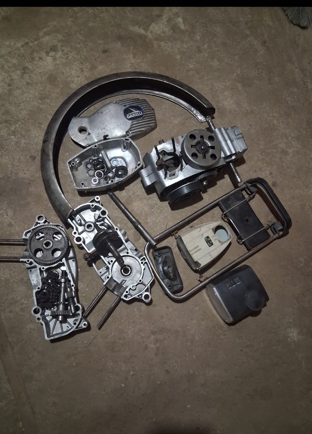 Piese pentru moped galerii mai mult detalii în privat