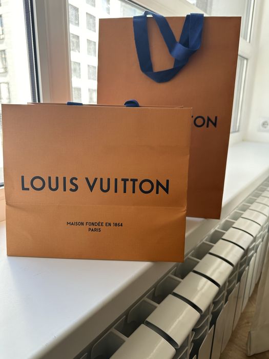 Продам оригинальные пакеты LV