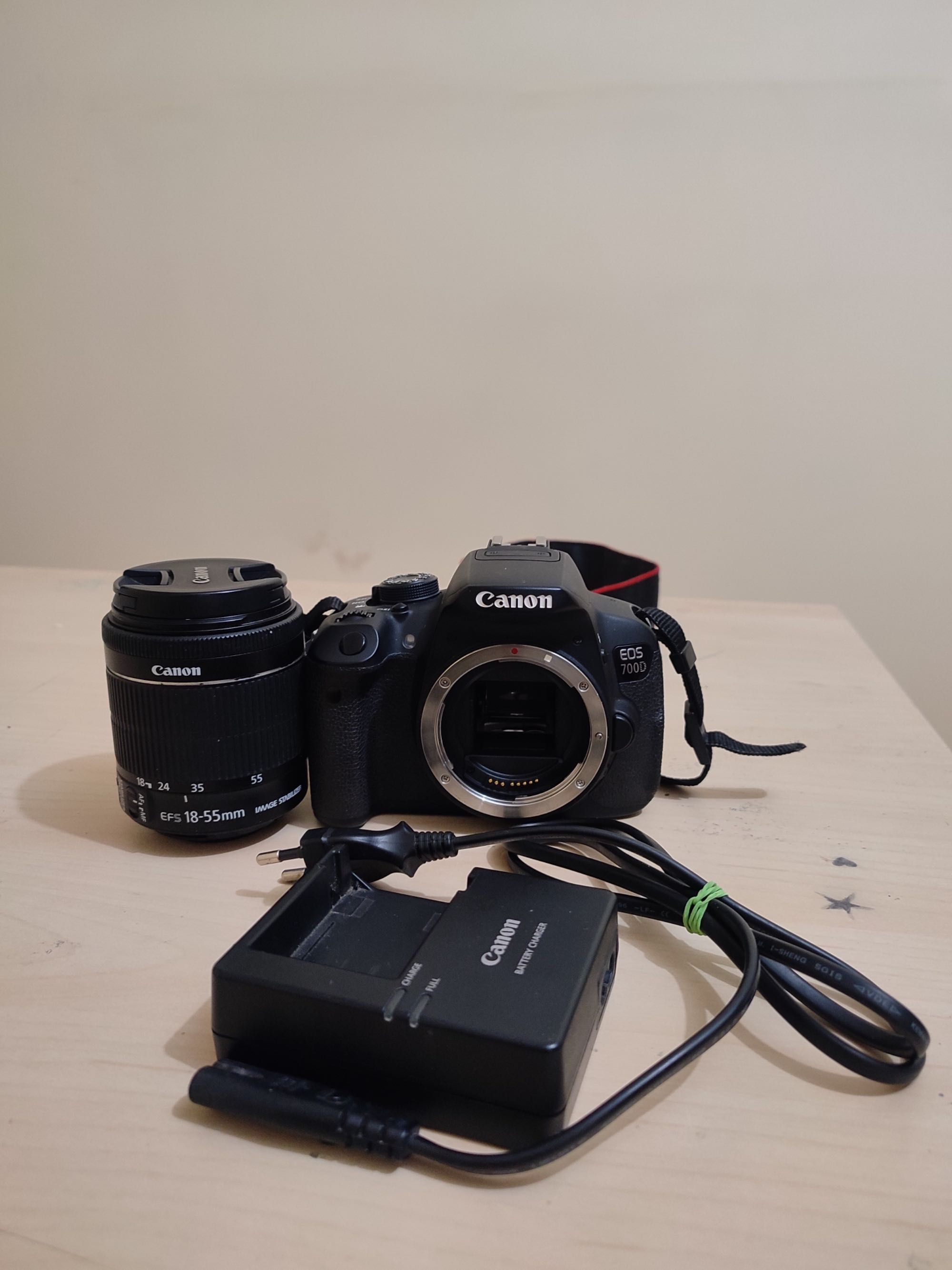 Canon 700d good condition