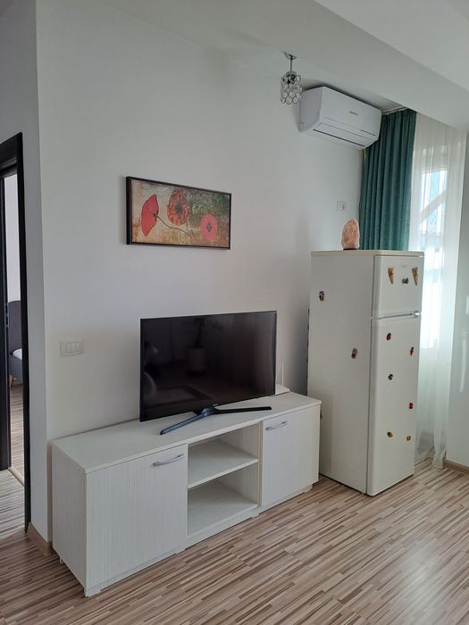 Vînd apartament cu 2 camere complet mobilat și utilat in Militari rezi