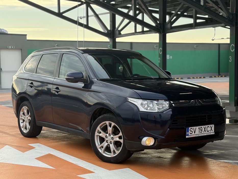 Mitsubishi Outlander 7 locuri/2015/NAVI/DIESEL/GARANTIE 1 AN/RATE
