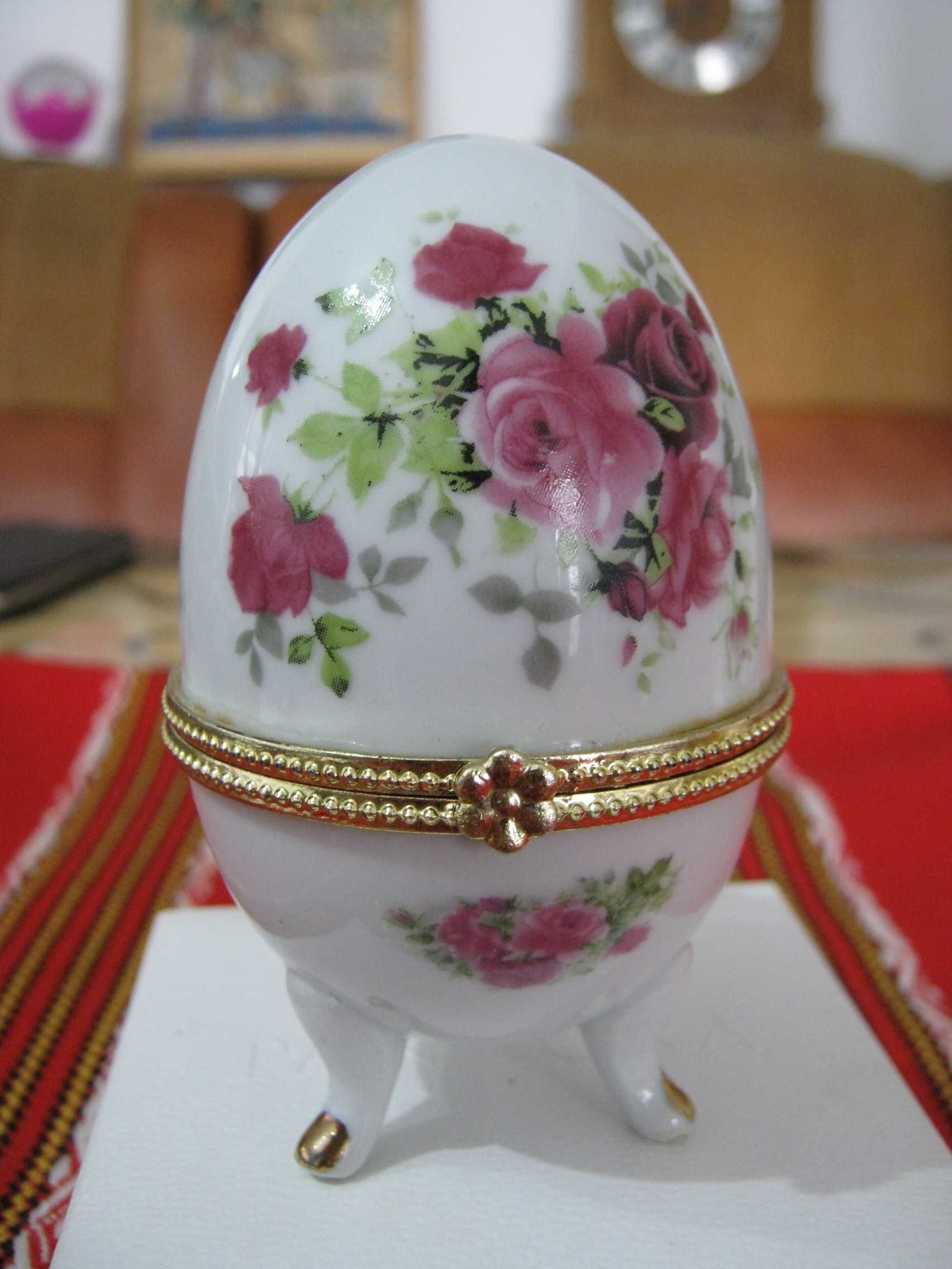 Caseta bijuterii ou Faberge cadou foarte frumos portelan