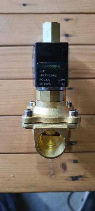 Valvă electrică 220v pe filet 3/4