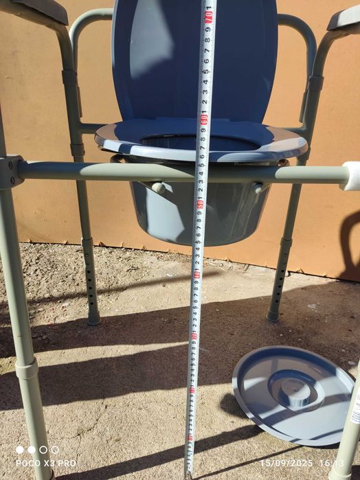 Scaun pliabil Cu Toaleta  AT51026