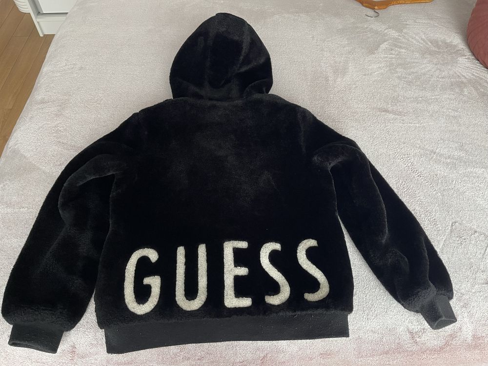 Guess яке (Пролет-Есен-зима)