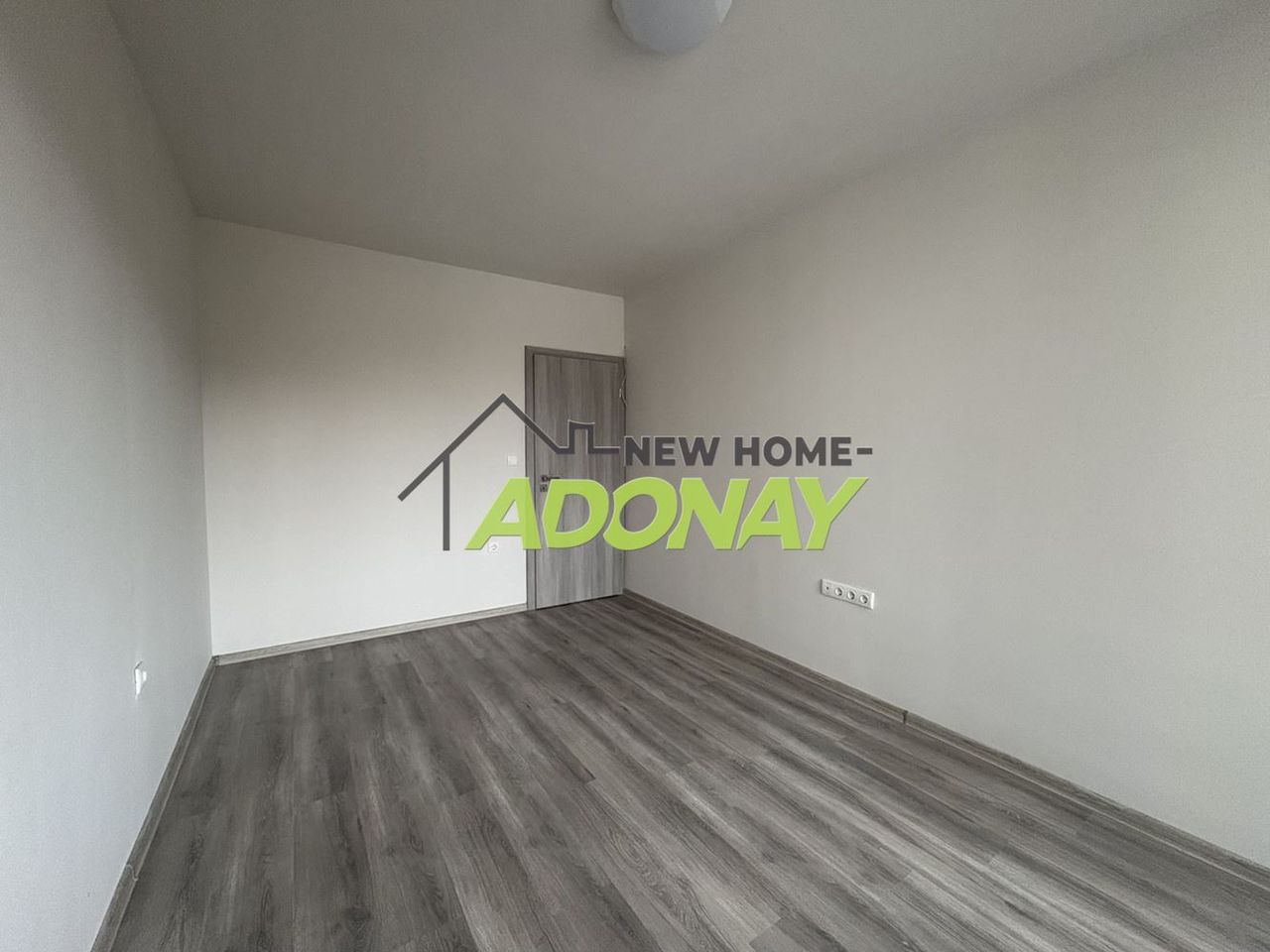 Продава се Тристаен апартамент в Пловдив, Кючук Париж - 112 кв.м за 1715 €/кв.м - Снимка #5