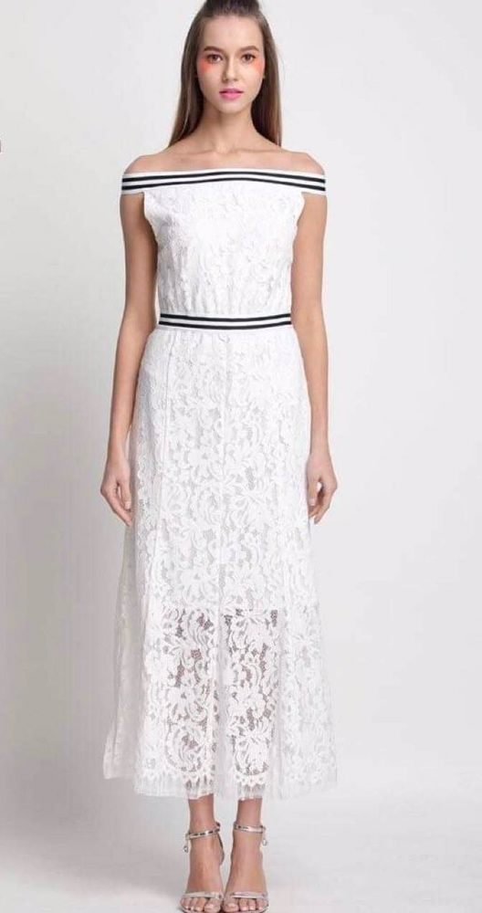 CHANEL Lace Dress S оригинална рокля