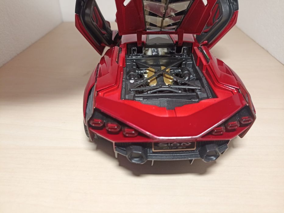 Macheta lamborghini Sian FKP37 scara 1:18 bburago